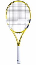 Load image into Gallery viewer, Smash, serve, volley, hit winners, drop shots… Whether you’re new to tennis or restarting it with new ambitions, the Boost Aero will help you to do it all. And even better, it performs all of the above at a price that’s affordable for any player’s budget.
